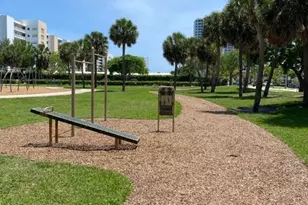 810 Lake Shore Dr, Lake Park, FL 33403 - Photo 17