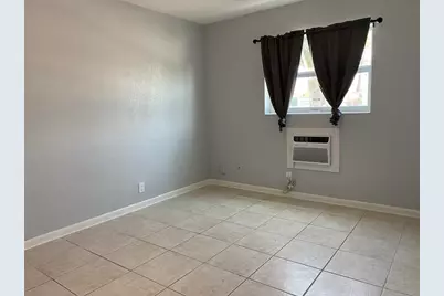810 Lake Shore Drive #17, Lake Park, FL 33403 - Photo 5