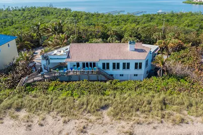 23 NE Macarthur Boulevard, Stuart, FL 34996 - Photo 11