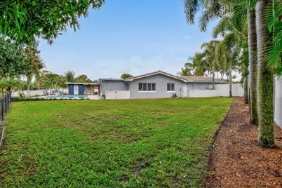 1404 Alpha Court S, West Palm Beach, FL 33406 - Photo 43