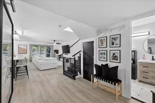 9729 N New River Canal Rd, Plantation, FL 33324 - Photo 3