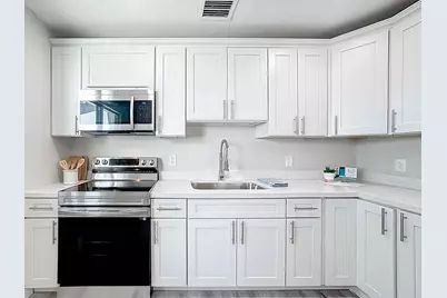 2338 2nd Court SE, Vero Beach, FL 32962 - Photo 9