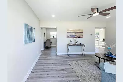 2338 2nd Court SE, Vero Beach, FL 32962 - Photo 7