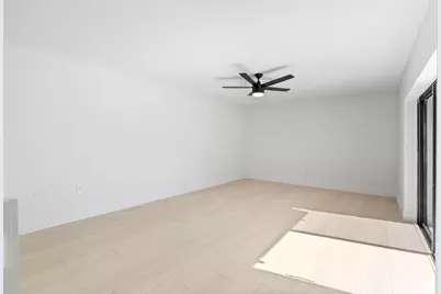 2897 SW 22nd Circle #44b, Delray Beach, FL 33445 - Photo 5