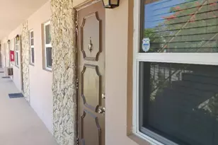 101 S L St, Lake Worth, FL 33460 - Photo 1