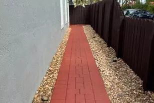 3201 John's Pl, Palm Springs, FL 33461 - Photo 3