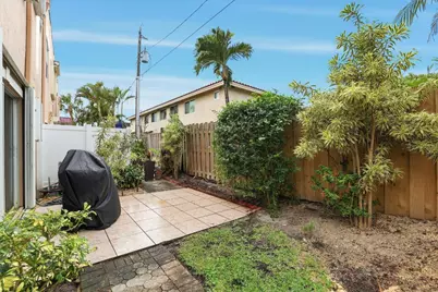 2049 SE 6th Street #F, Deerfield Beach, FL 33441 - Photo 21