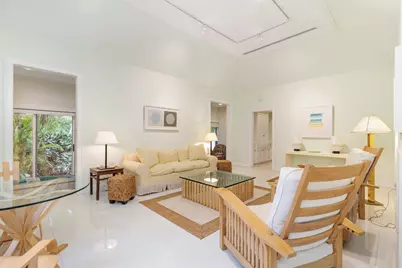 224 Phipps, Palm Beach, FL 33480 - Photo 5