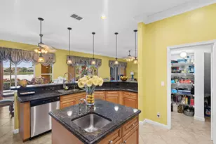 465 NW Dover Ct, Port Saint Lucie, FL 34983 - Photo 11