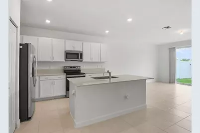 640 SE Lake Falls Street, Port Saint Lucie, FL 34984 - Photo 5