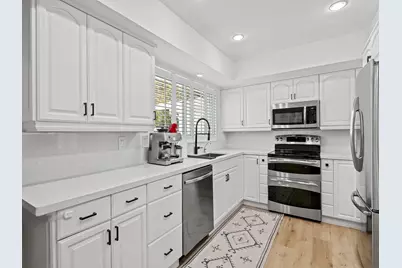 2011 NE 60th Street, Fort Lauderdale, FL 33308 - Photo 17