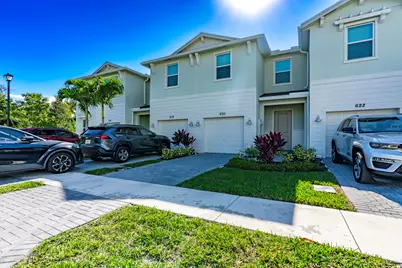 620 SE Lake Falls Street, Port Saint Lucie, FL 34984 - Photo 3