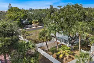 621 NW Australian St, Stuart, FL 34994 - Photo 7