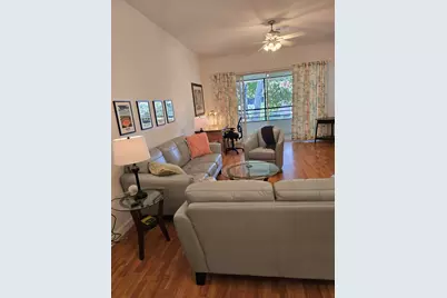 7484 La Paz Boulevard #203, Boca Raton, FL 33433 - Photo 5