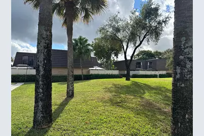 6927 69th Way, West Palm Beach, FL 33407 - Photo 13
