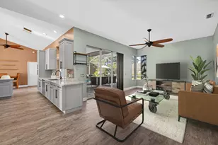 539 SE Nome Dr, Port Saint Lucie, FL 34984 - Photo 15