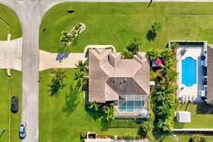 539 SE Nome Dr, Port Saint Lucie, FL 34984 - Photo 3