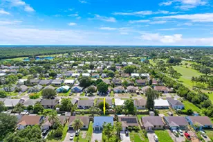 5929 SE Collins Ave, Stuart, FL 34997 - Photo 5