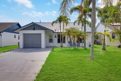 5929 SE Collins Avenue, Stuart, FL 34997 - Photo 3