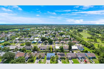5929 SE Collins Avenue, Stuart, FL 34997 - Photo 5