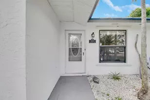 5929 SE Collins Ave, Stuart, FL 34997 - Photo 9