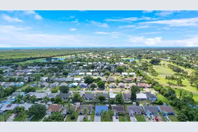5929 SE Collins Avenue, Stuart, FL 34997 - Photo 37