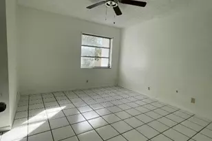 636 NW 13th St, Boca Raton, FL 33486 - Photo 5