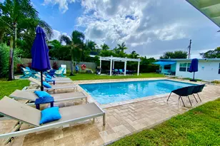 304 SE 3rd St, Delray Beach, FL 33483 - Photo 1