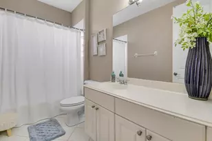 770 Bocce Ct, Palm Beach Gardens, FL 33410 - Photo 39