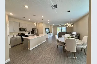 1561 SE Crosswood Way, Port Saint Lucie, FL 34984 - Photo 5