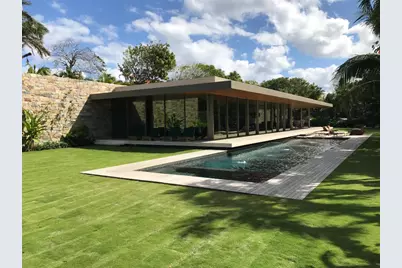 195 Via Marina, Palm Beach, FL 33480 - Photo 1