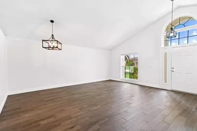 22616 Middletown Drive, Boca Raton, FL 33428 - Photo 9