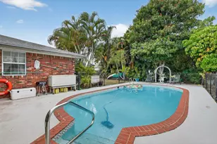 1207 SE Palm Beach Rd, Port Saint Lucie, FL 34952 - Photo 47