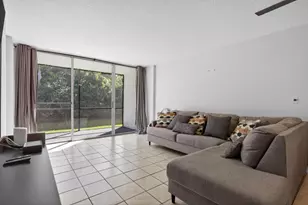 107 Royal Pk Dr, Oakland Park, FL 33309 - Photo 17