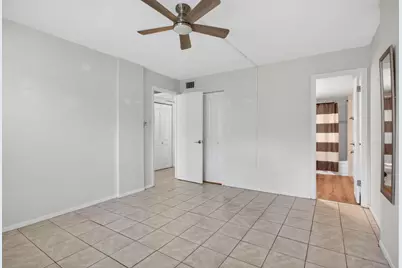107 Royal Park Drive #1e, Oakland Park, FL 33309 - Photo 13