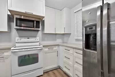 107 Royal Park Drive #1e, Oakland Park, FL 33309 - Photo 5