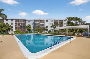 107 Royal Pk Dr, Oakland Park, FL 33309 - Photo 25