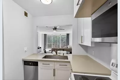 107 Royal Park Drive #1e, Oakland Park, FL 33309 - Photo 7