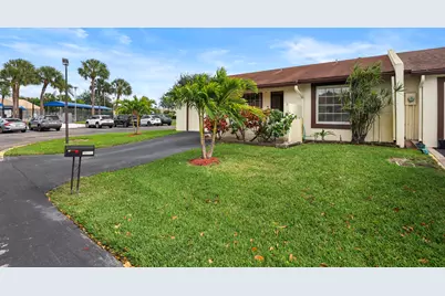 16004 Laurel Oak Circle, Delray Beach, FL 33484 - Photo 3