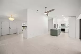 5 Copaire Dr, Sewalls Point, FL 34996 - Photo 9