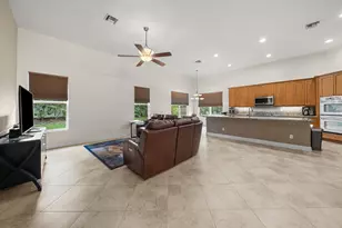 9466 Campi Dr, Lake Worth, FL 33467 - Photo 7