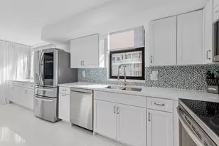 5380 N Ocean Dr, Singer Island, FL 33404 - Photo 13