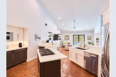 3700 Embassy Drive, West Palm Beach, FL 33401 - Photo 11