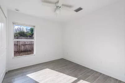 3246 SE Jefferson Street, Stuart, FL 34997 - Photo 9