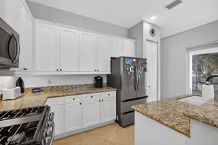 166 Isle Verde Way, Palm Beach Gardens, FL 33418 - Photo 49