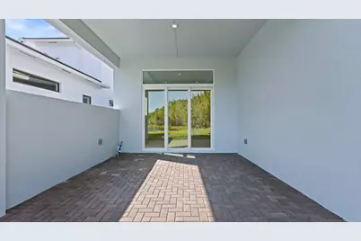 140 SE Via Tirso, Port Saint Lucie, FL 34952 - Photo 15