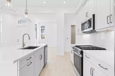 140 SE Via Tirso, Port Saint Lucie, FL 34952 - Photo 7