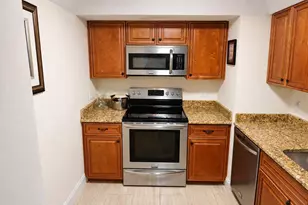 5600 N Flagler Dr, West Palm Beach, FL 33407 - Photo 3
