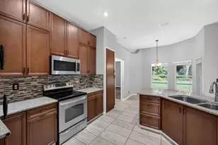 8895 SW Fishermans Wharf Dr, Stuart, FL 34997 - Photo 11