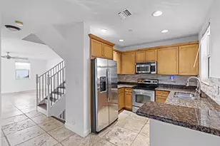 1600 NE 9th St, Fort Lauderdale, FL 33304 - Photo 15
